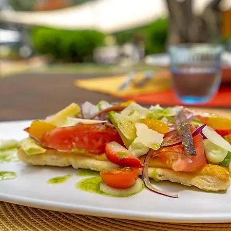 فندق Esteba